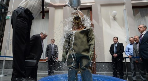 Чуров принял участие в акции Ice Bucket Challenge