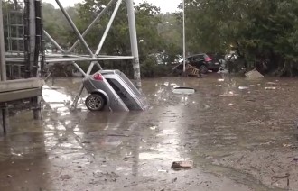 Наводнение в Парме: сотни автомобилей под водой