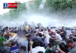 Видео:  разгон проамериканского майдана в Ереване