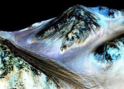 НАСА: на Марсе есть жидкая вода