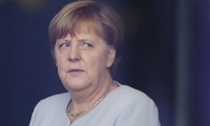 Берлин: Митинг против Меркель
