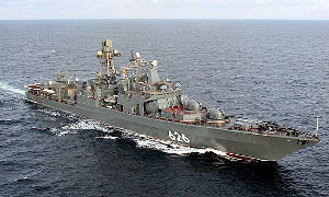 Вице-адмирал Кулаков оказал помощь терпящему бедствие украинскому рыболовецкому судну «097»