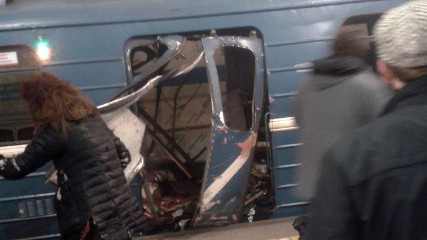 Взрыв в метро Петербурга (03.04.2017)