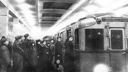 15 мая 1935 - Открытие первой линии Московского метро
