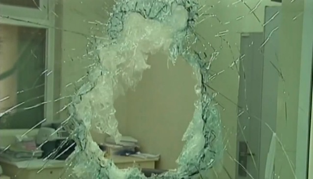 В Китае мужчина попытался ограбить банк с помощью кувалды.