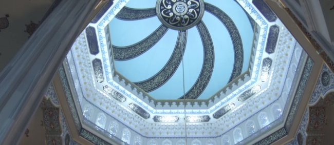 Соборная мечеть в Москве, вид изнутри