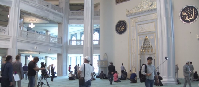 Соборная мечеть в Москве, вид изнутри