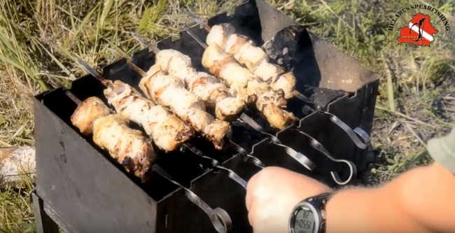 Шашлык на подводной охоте