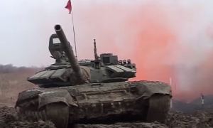 Видео: Отборочный этап танкового биатлона в Чечне