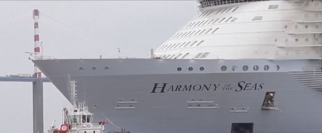 Крупнейший в мире круизный лайнер