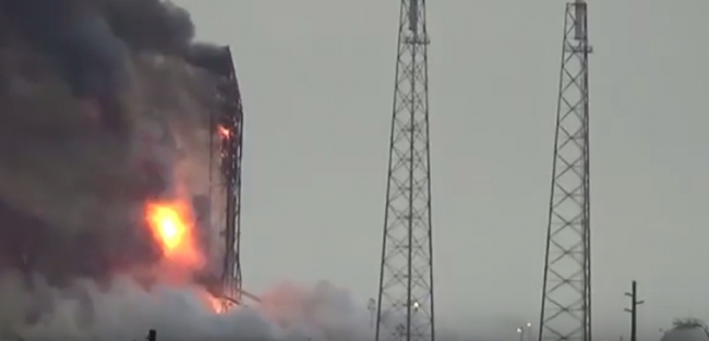 Взрыв ракеты Falcon