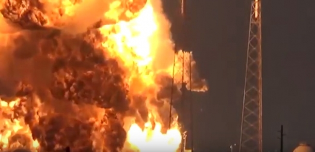 Взрыв ракеты Falcon