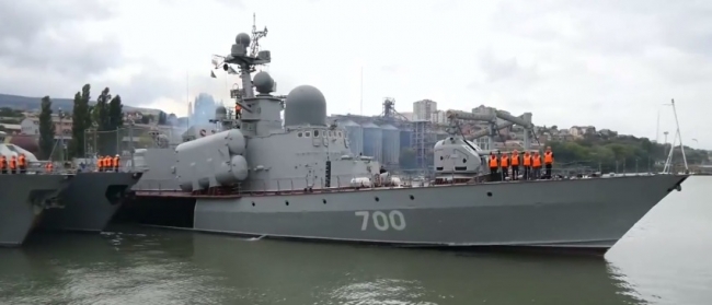 «Кавказ-2016» в Южном военном округе, в которых задействованы более 12 тысяч военнослужащих, а также авиация, боевая техника и корабли.