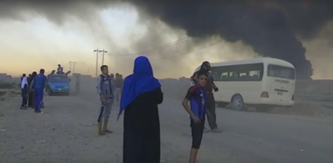Боевики подожгли серный завод под Мосулом, пострадали более 1000 человек.