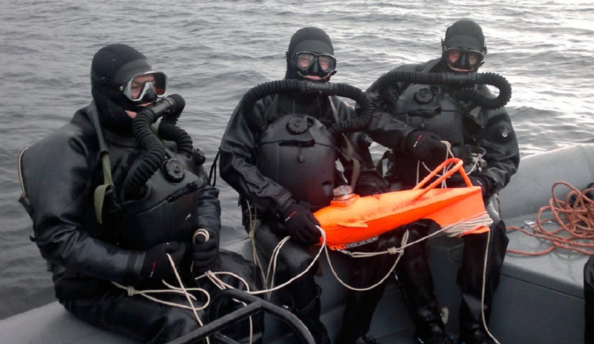 На Черноморском флоте осваивают новую водолазную технику (экипировка амфора)