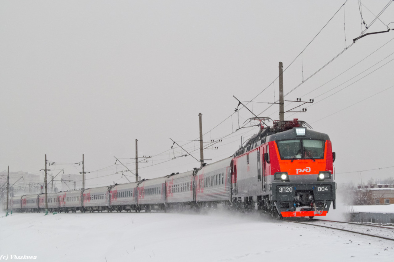 Поезда России и Украины