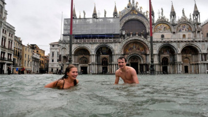 70% Венеции затопило (Видео)