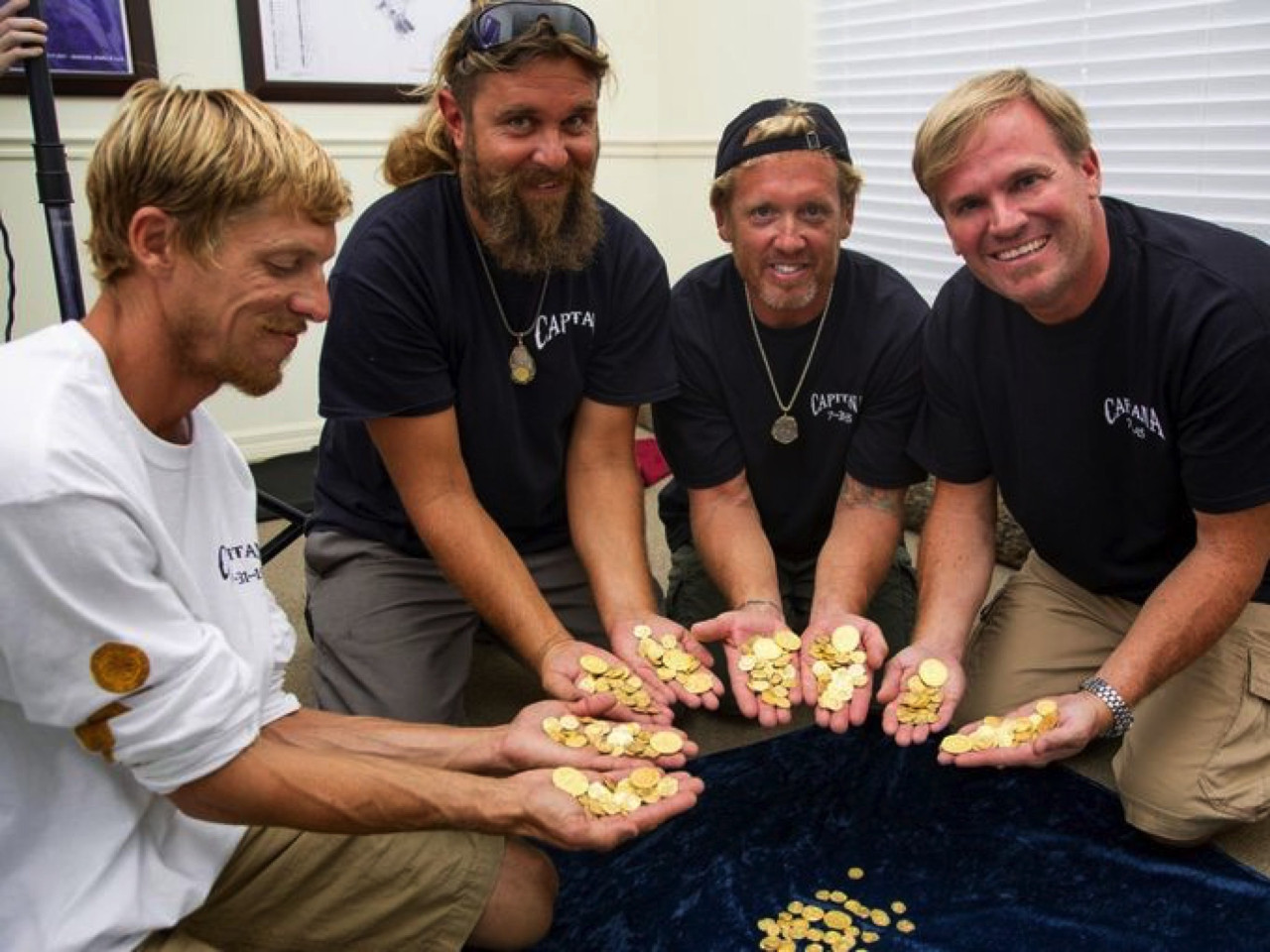 У побережья Флориды нашли клад золотых монет на $4,5 млн (новости)