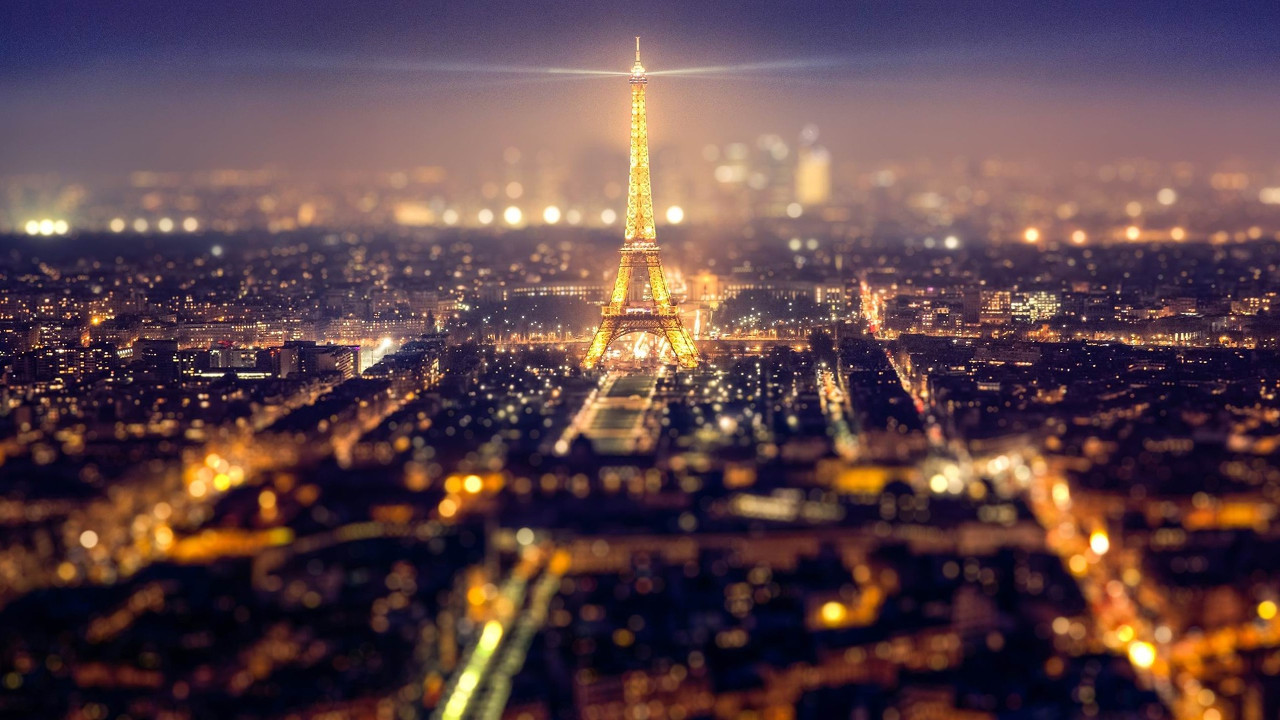 Ночной Париж