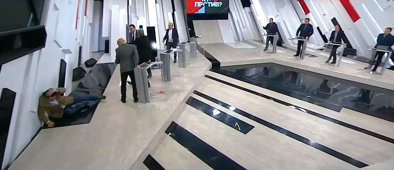 Драка на шоу