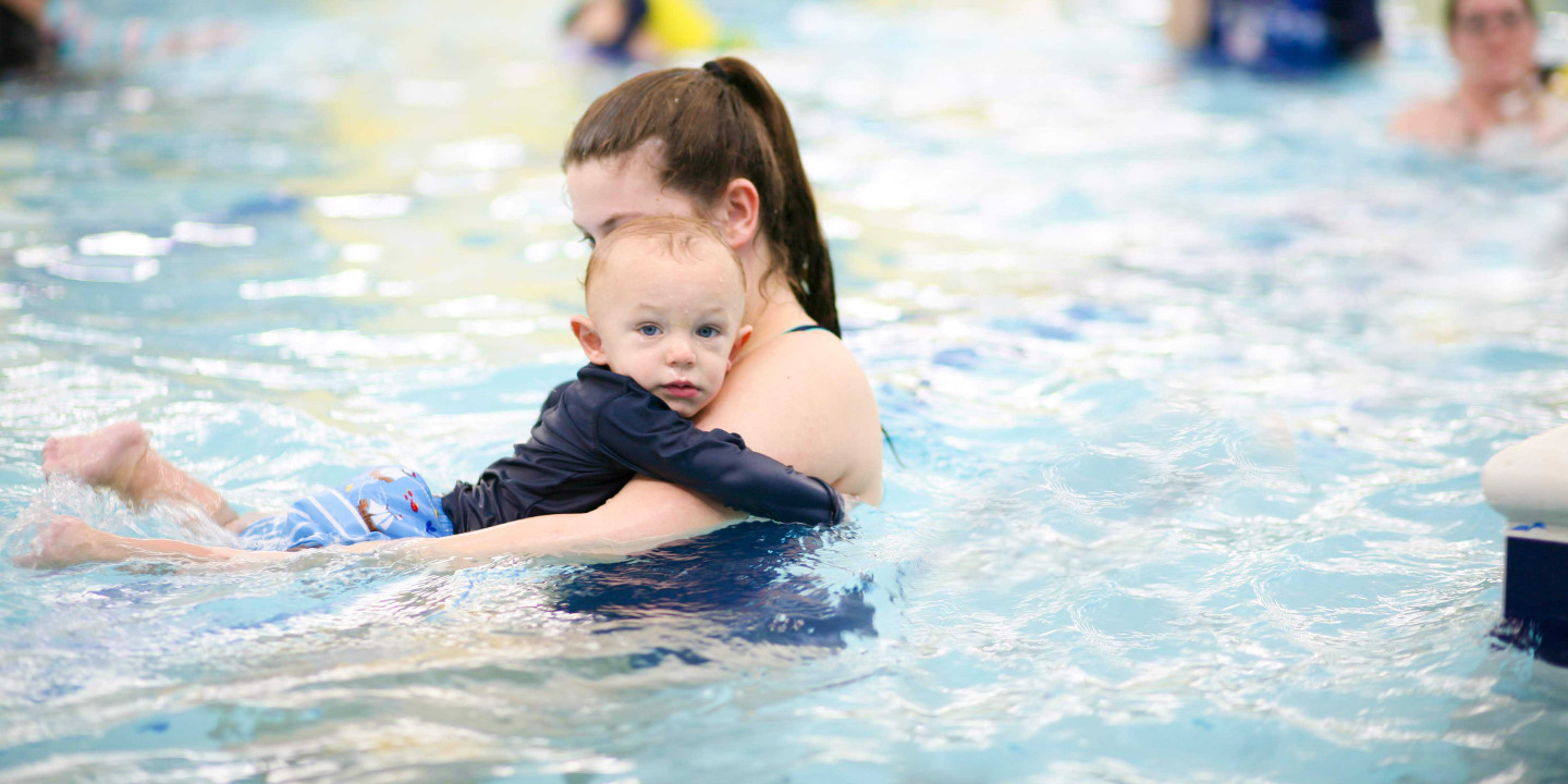 5 шагов как научить ребенка плавать