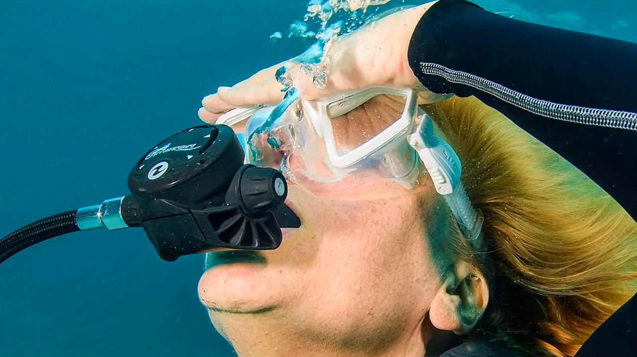 Очистка маски от воды