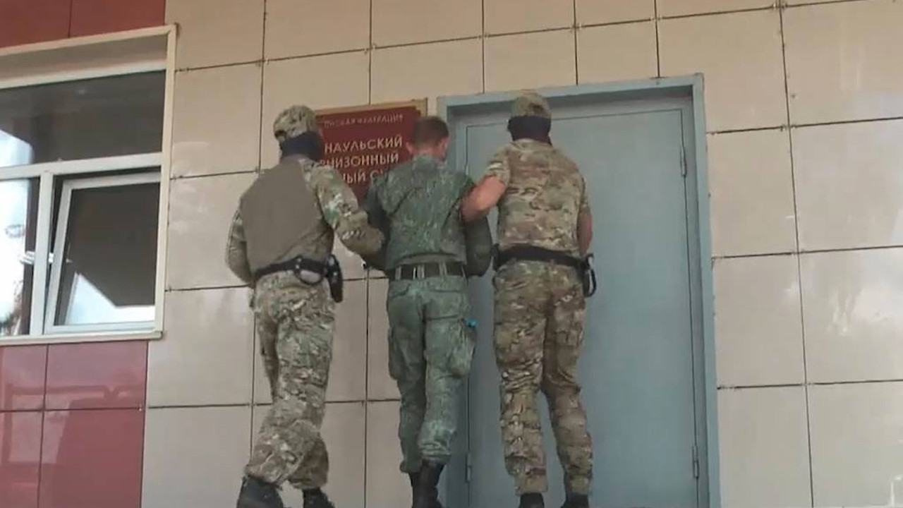 В Барнауле ФСБ задержала за госизмену военнослужащего РВСН