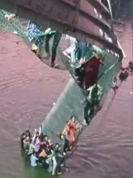 Обрушение моста в Гуджарате